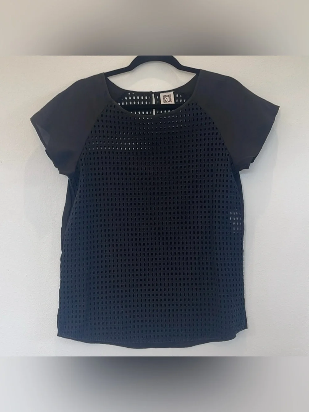 Anne Klein Women's Black Eyelet Short Sleeve Blouse - Size Large